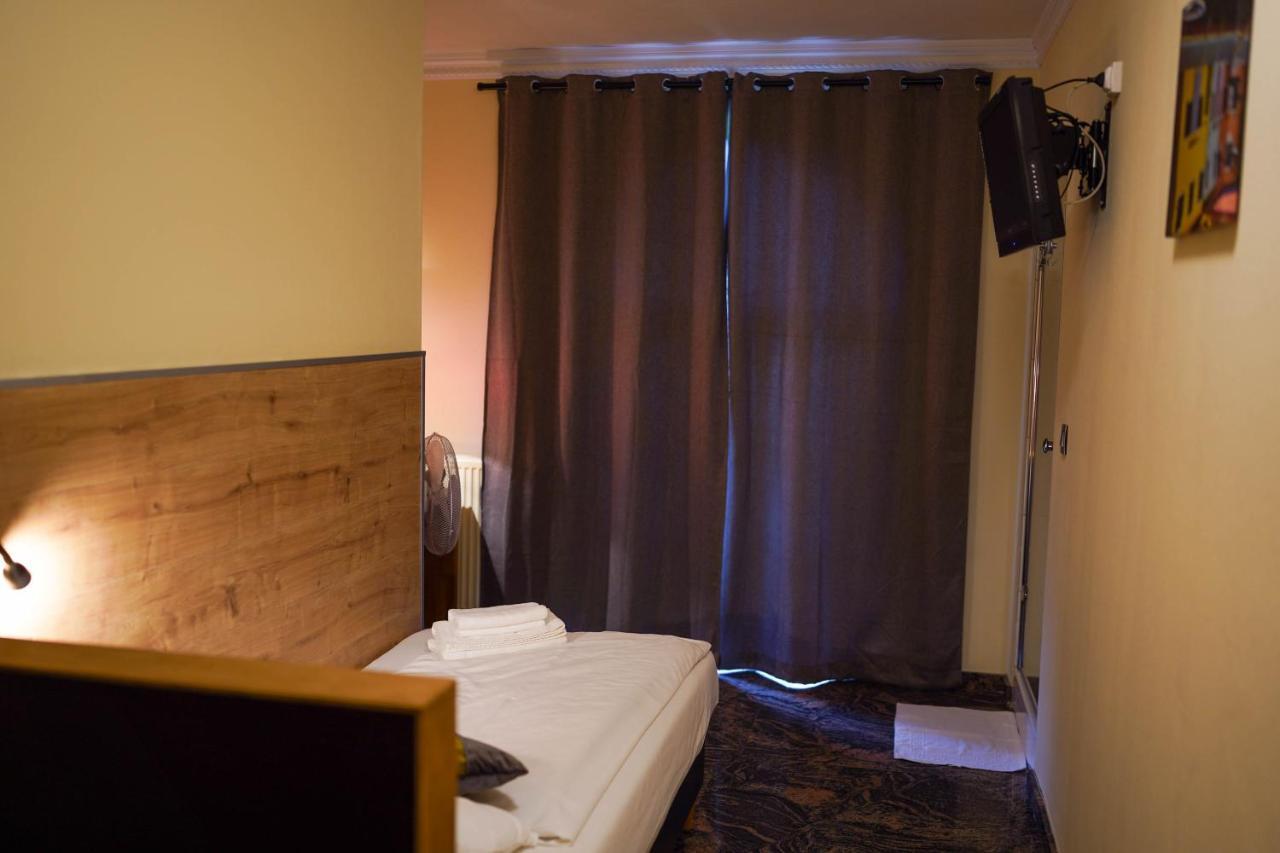 דיסט Hotel Prins Van Oranje מראה חיצוני תמונה