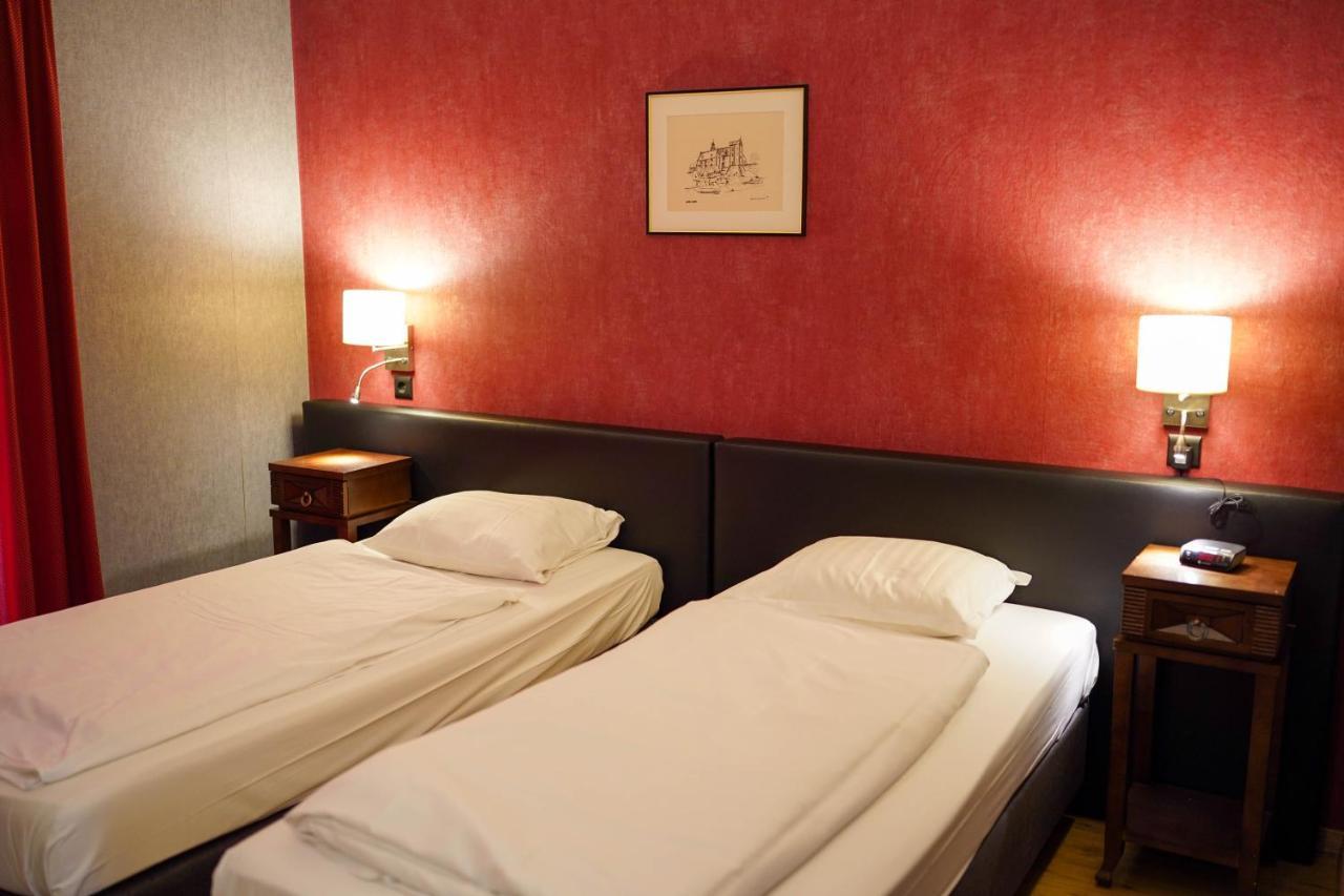 דיסט Hotel Prins Van Oranje מראה חיצוני תמונה